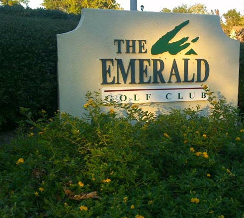 Image: Emerald Golf Club Sign